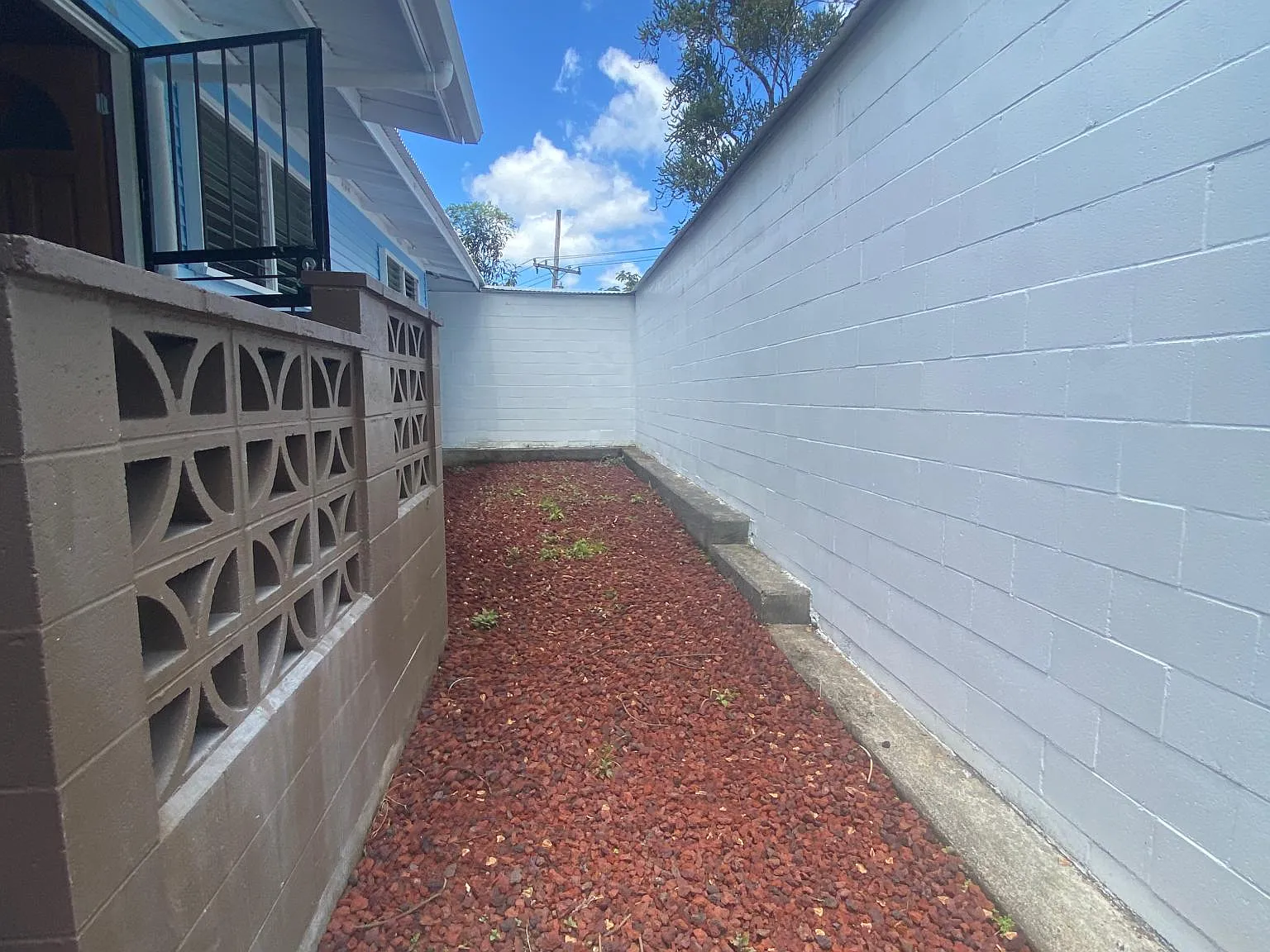 3 bed, 1.5 bath, 1448 sqft, $2,200 — Photo 3