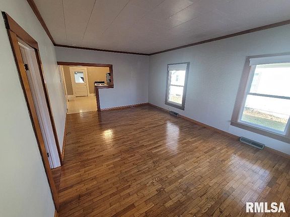5th image of 308 S Meadow St