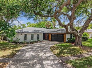 848 Hillside Dr, Palm Harbor, FL 34683