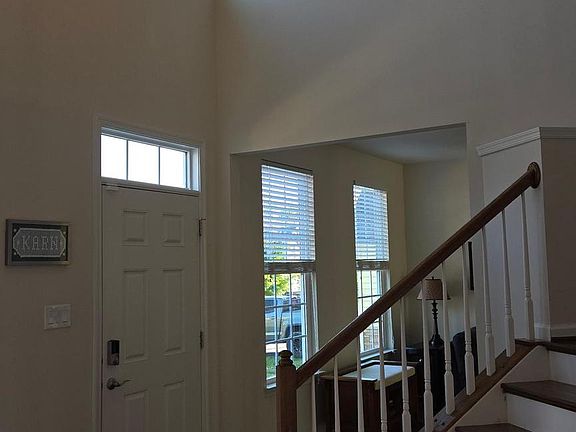 3rd image of 6826 Rehnquist Ct