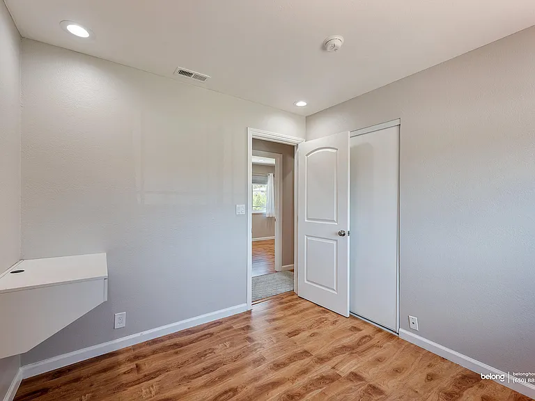 3661 Slopeview Dr — Photo 52
