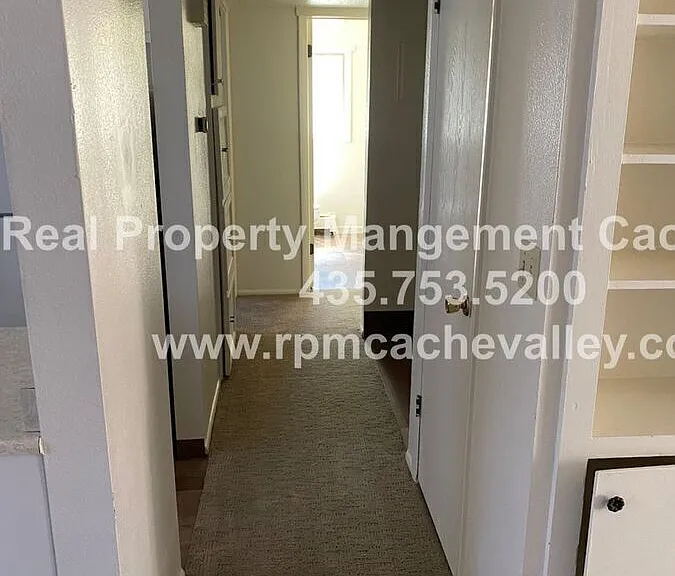 271 Riverbend Rd #7 — Photo 3