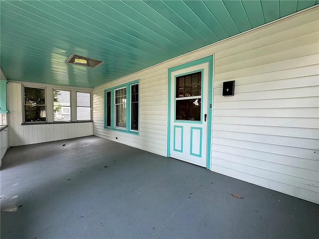 3 bed, 1.5 bath, 1416 sqft, $1,800 — Photo 4