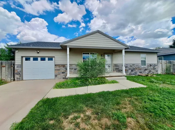 102A S Henderson St, Holcomb, KS 67851