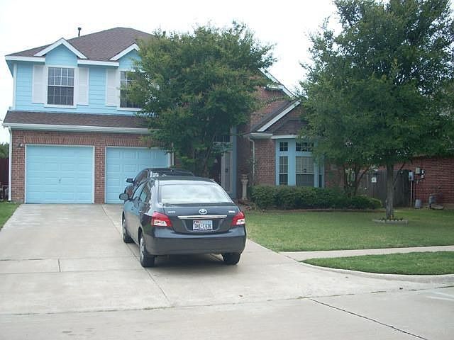 1st image of 608 Trail Lake Dr