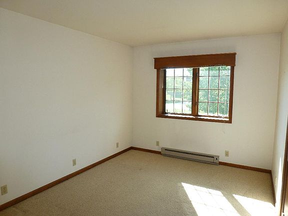 4th image of 605 Island View Dr