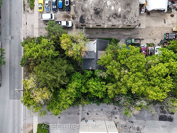 3rd image of 100 Cartwright Ave