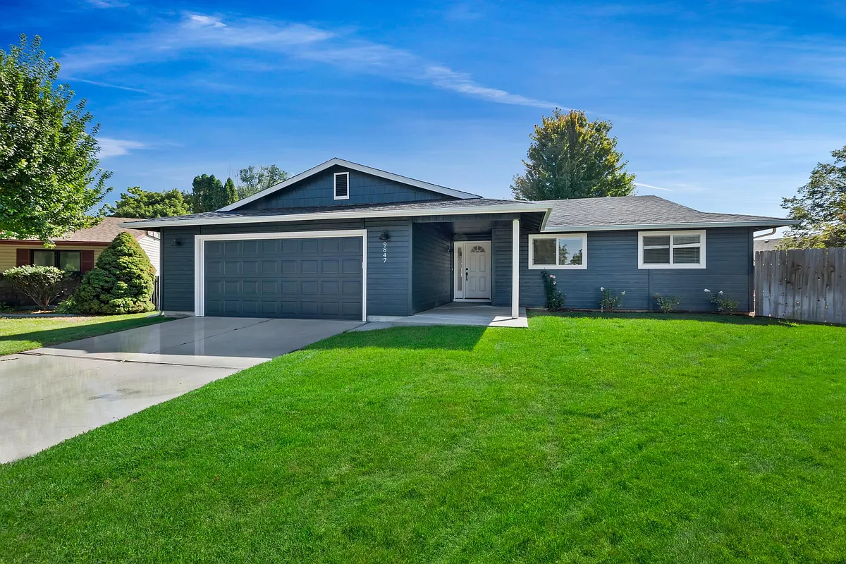 Building Photo - 9847 W Telfair Dr