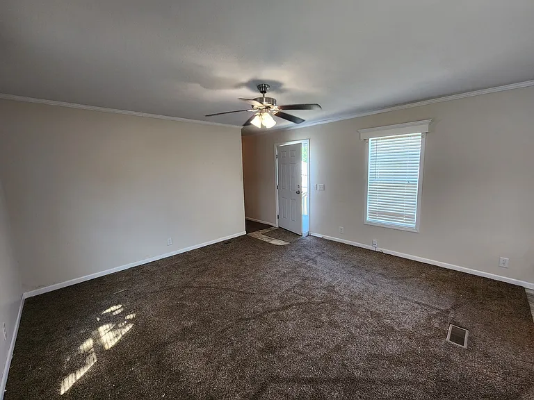 Belle Villa Lake — Photo 25
