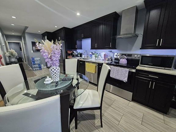 3rd image of 64 Florida St APT 1