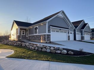 2569 Ravines Trail Dr SW, Byron Center, MI 49315