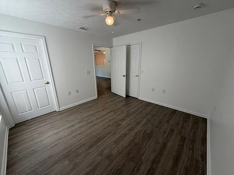 9119 Laird St — Photo 14