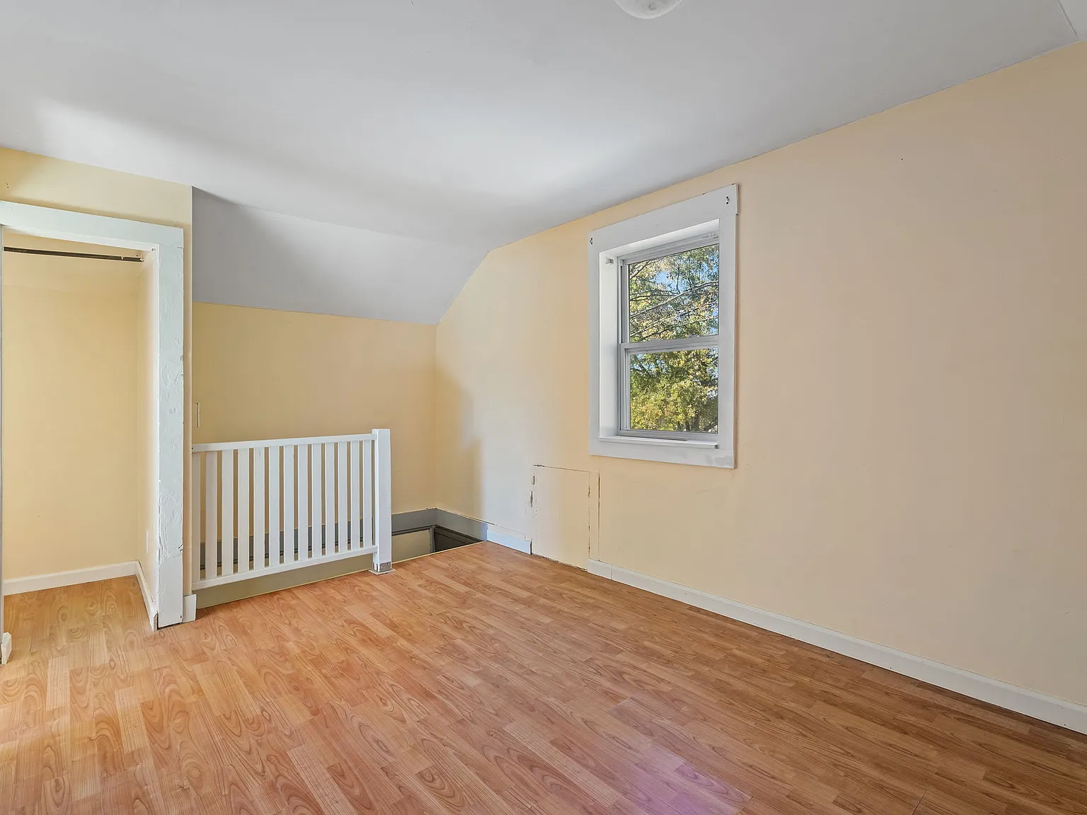 2 bed, 1040 sqft, $1,650 — Photo 4