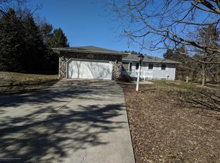 473 E Haslett Rd, Haslett, MI 48840