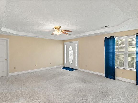 5th image of 1710 Primrose Ct