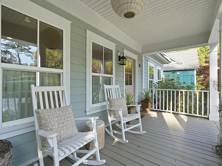 15 Government Rd — Photo 5