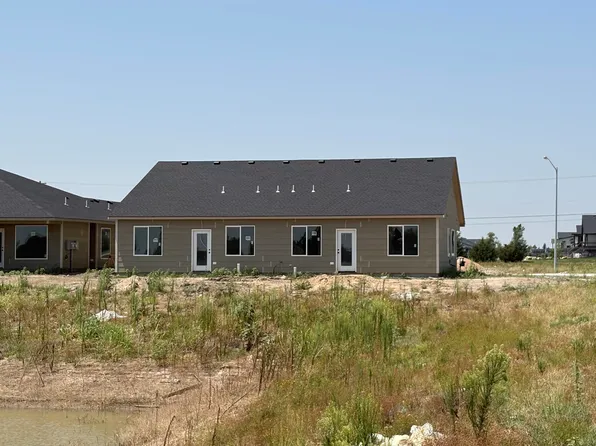 2904 W Denene St Units 100 & 200, Wichita, KS 67215