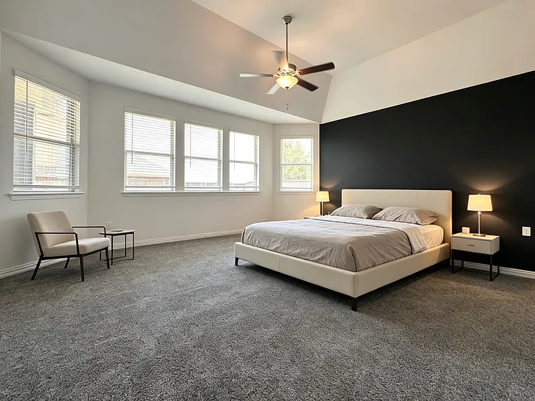 900 Slate Ln — Photo 11