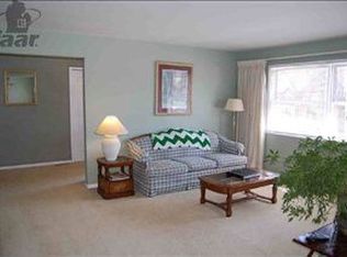 6555 Kings Pointe Rd, Grand Blanc, MI 48439