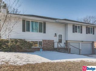 13805 Birchwood Ave, Omaha, NE 68137
