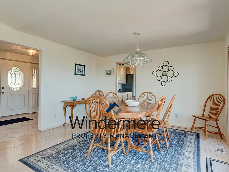 508 Grandview Dr — Photo 6
