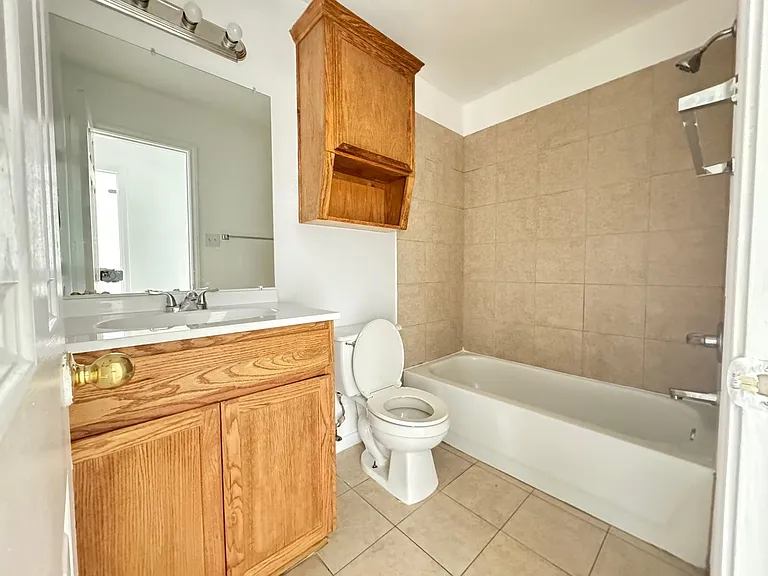 1413 Nicholas Cir #B — Photo 10