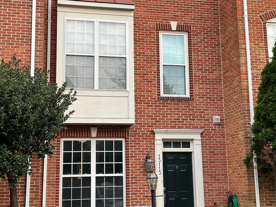 13113 Park Crescent Cir