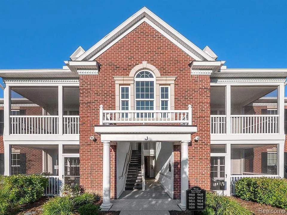 964 W Summerfield Glen Cir #96