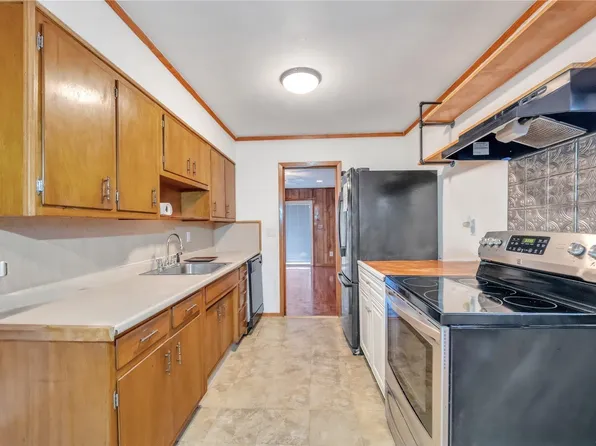 184 Sound Beach Boulevard, Sound Beach, NY 11789