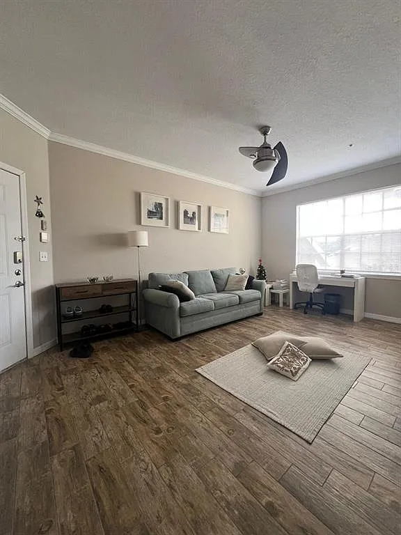 1 bed, 1.0 bath, 854 sqft, $1,650 — Photo 4