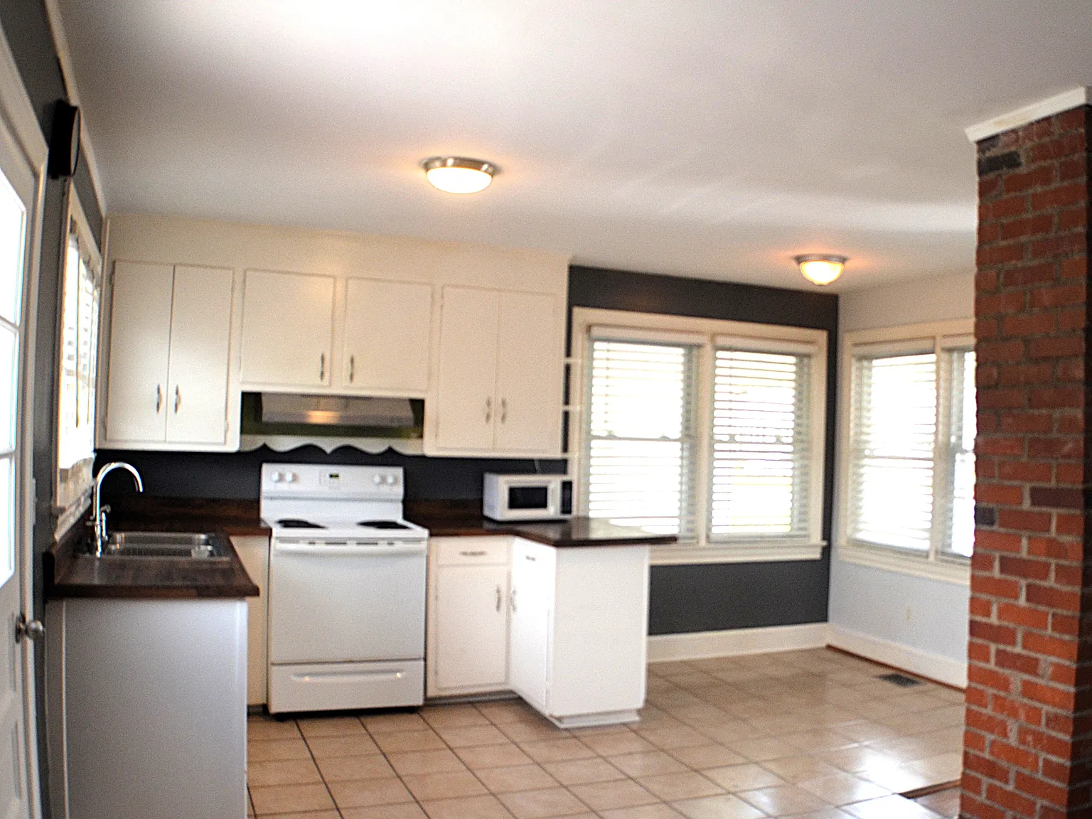 101 Lenore Ave — Photo 4
