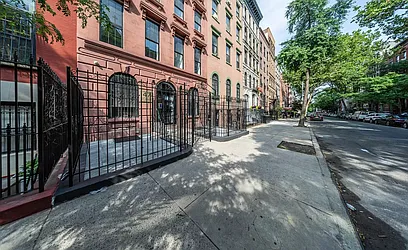 Rented by Platinum Properties