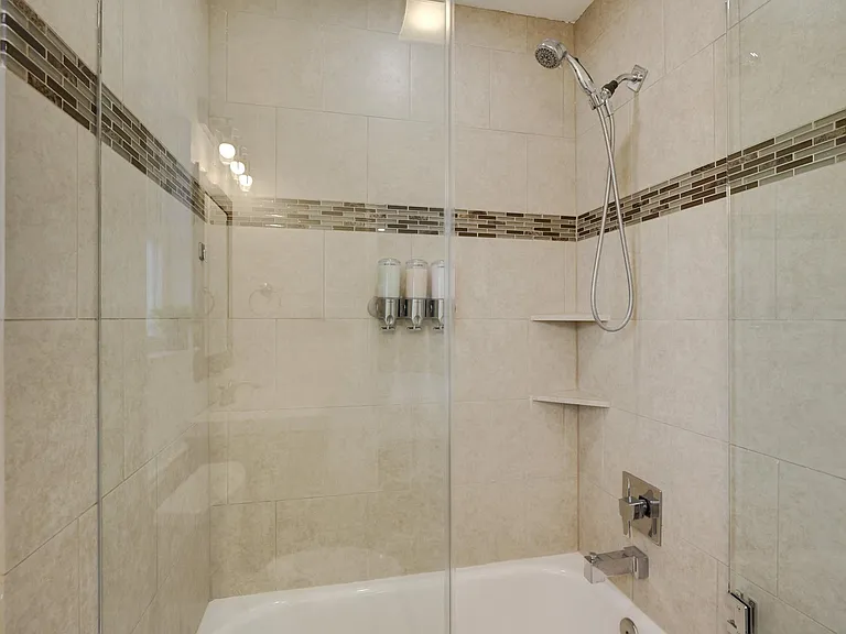 12221 Eunice St — Photo 25