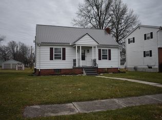 437 N Wiley St, Crestline, OH 44827