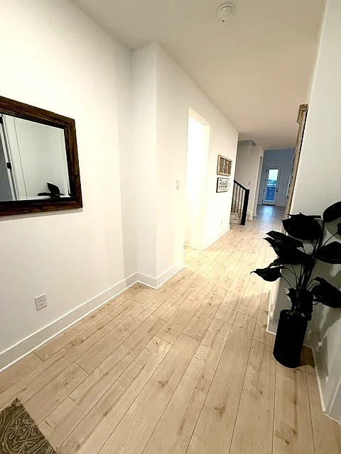5 bed, 4.0 bath, 2837 sqft, $3,150 — Photo 4