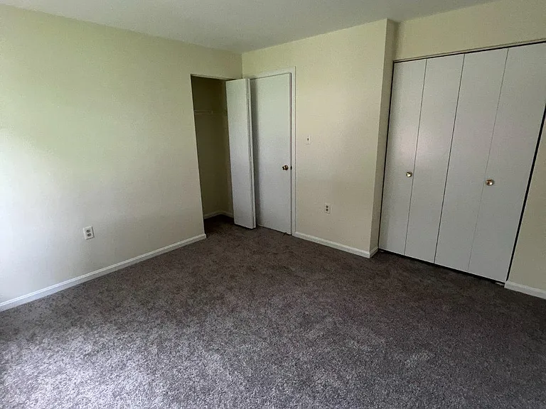 1113 Castle Harbour Way #2B — Photo 17
