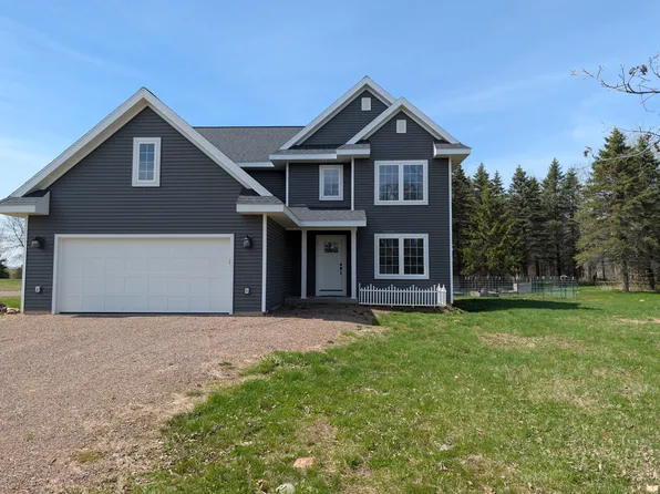 1202 Oakwood Dr, Ladysmith, WI 54848
