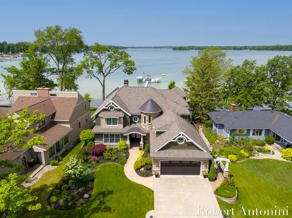 3510 Elmwood Beach Rd, Middleville, MI 49333