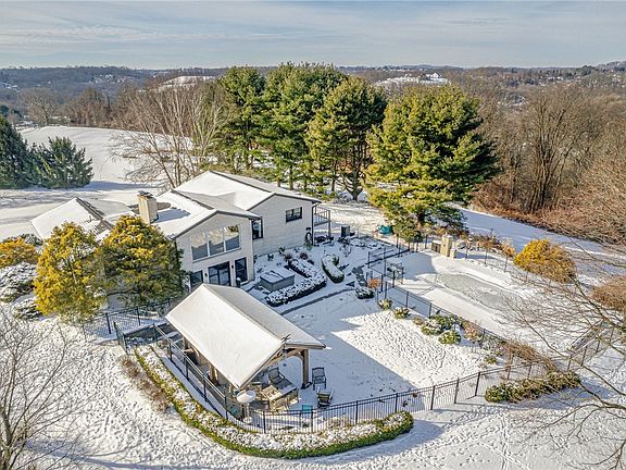 3rd image of 5320 Rocky Hill Ln