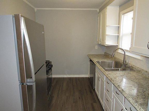 5th image of 3413 S Arlington Ave