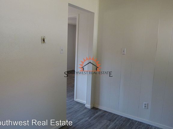 5th image of 1005 N Reid St #3