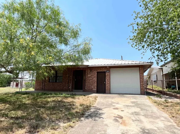 458 Papaya Dr, Zapata, TX 78076