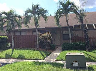 2722 N Nob Hill Rd, Sunrise, FL 33322
