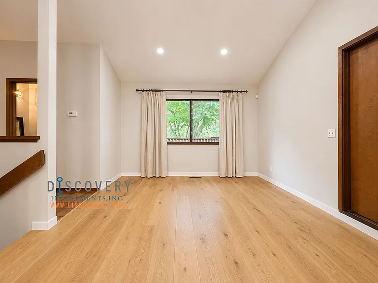 1188 Glencourt Dr — Photo 17