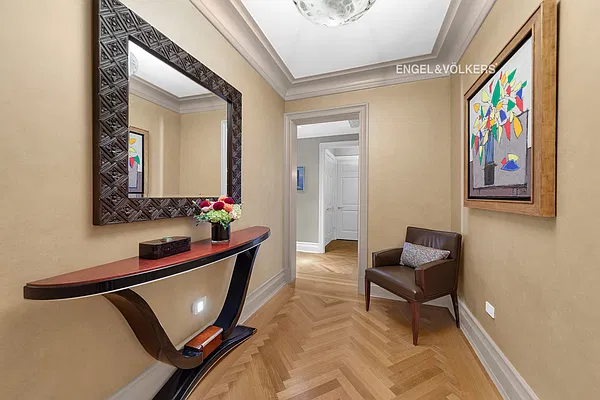 Entry / hallway, photo 2