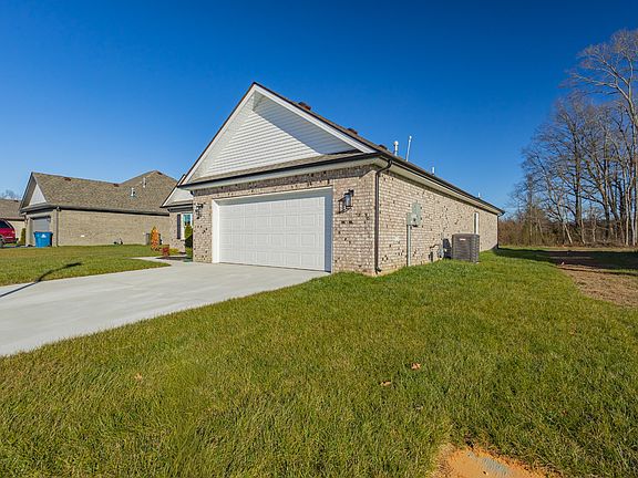 4th image of 71 Brooklyn Ave Lot 24