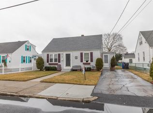 9 Lindesta Rd, Pawtucket, RI 02861