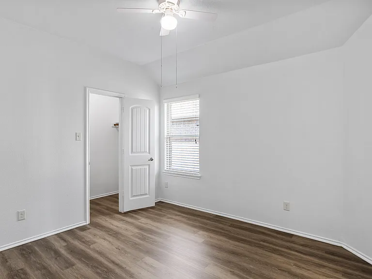 524 Mount Olive Ave — Photo 22