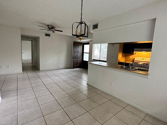 5th image of 622 Pavare Ct