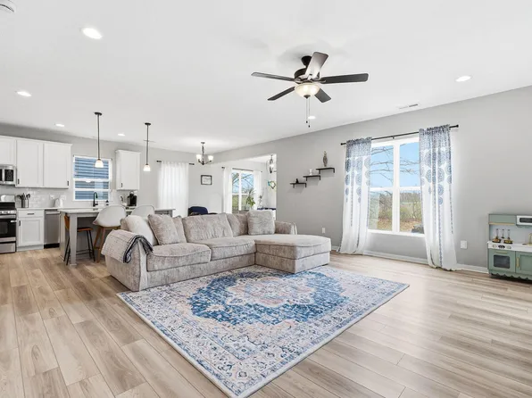 7341 Celebration Dr, Powell, OH 43065